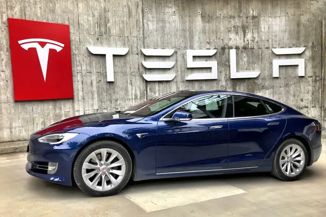 Tesla’s Target Market: Who Buys Tesla and Why?