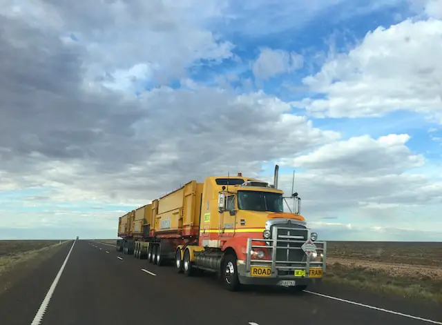 How Do Trucking Companies Make Money