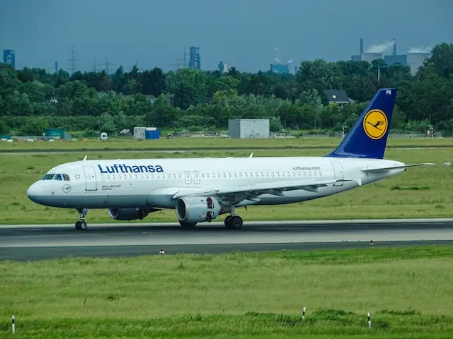Lufthansa Target Market