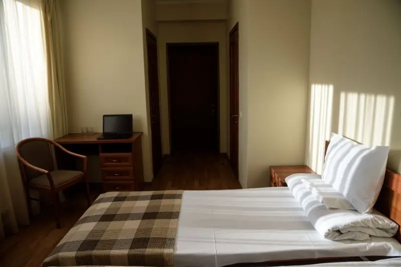 Budget Hotel Target Market 2 AMPLIFY XL
