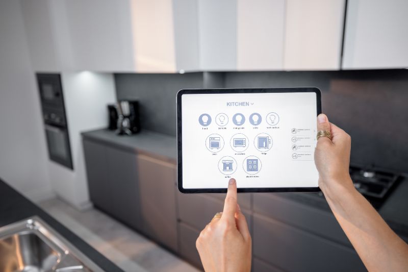 Target Market for Home Automation 6 AMPLIFY XL