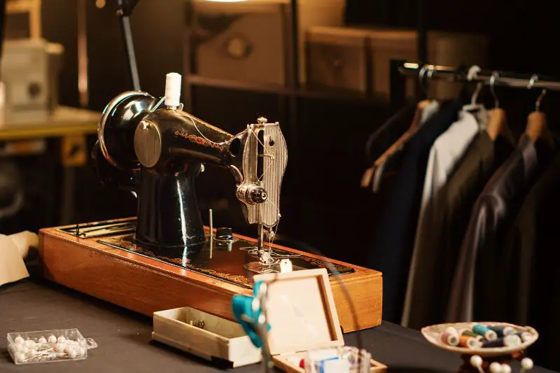 Target Market for a Tailoring Business 4 AMPLIFY XL
